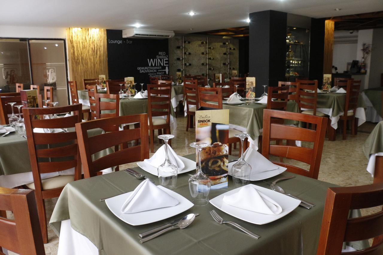 Hotel Bachue Barrancabermeja Buitenkant foto